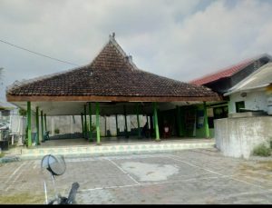Bantuan Sosial di Desa Tambakrejo Duduksampeyan Belum Sinkron dengan Sistem  Pendataan Warga Miskin
