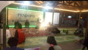 GEPAL Gresik Gelar Aksi dan Diskusi Dengan Tema Matinya Demokrasi