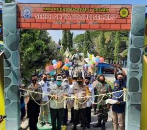 Kapolres Gresik,AKBP Arief Fitrianto SH. S.I.K. M.M Resmikan SMK Muhammadiyah 1 Gresik Sebagai Sekolah Tangguh Semeru