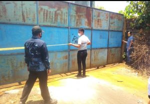 DLH Bekerja Sama Polres Gresik Segera Tindak Tegas Pelaku Pembuangan Limbah B3 di Putatlor