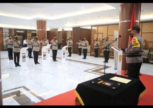 Kapolda Jatim Pimpin Serah Terima Jabatan Kapolres Jajaran Polda Jatim di Gedung Patuh