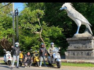 Semangat Hari Pahlawan, 4 Punggawa Bikers Vespa Move Surabaya Gelar Touring Surabaya – Bali