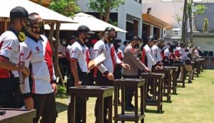 Kapolda Jawa Timur Membuka Secara Langsung Lomba Menembak di Lapangan Tembak Katjoeng 