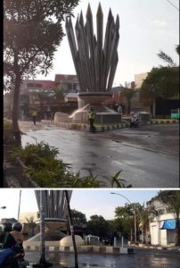 Kondisi Tugu Lontar di Simpang Empat Kebomas Diprotes Warga