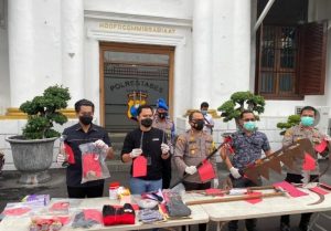 Satreskrim Polrestabes Surabaya Tangkap Pelaku Pengeroyokan Yang Menyebabkan Satu Orang Tewas