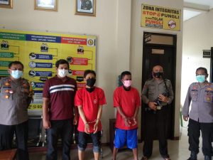 Dua Pemakai Sabu-Sabu Keok, Saat Ditangkap Polsek Pakal