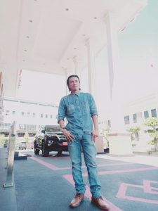 Tak Disangka Pria Ini Ditunjuk Menjadi Pemimpin Redaksi Pilarpos.co.id