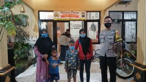 Polisi Pertemukan Kembali Anak di bawah Umur yang Tersesat Dengan Ibunya.