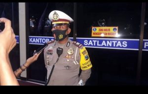Kasat Lantas Polres Sumenep Ajak Semua Masyarakat Agar Tertib Berlalu Lintas Dan Memakai Masker