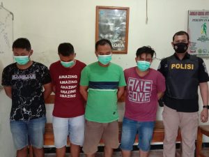 Anggota Reskrim Polsek Tambak Berhasil Ringkus 4 Pemuda Pemakai dan Pengedar Narkoba Jenis Sabu-sabu di Pulau Bawean