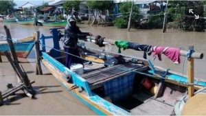 Serakah! Alat Tangkap Trawl Bikin Resah Nelayan Tradisional di Gresik