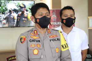 Aksi Heroik Anggota Polres Batu Melawan Begal Motor