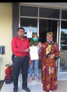 Diduga Cabuli Siswinya di Dalam Ruangan Koperasi, Oknum Guru di Batuputih Dilaporkan ke Polisi.