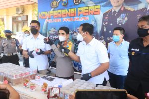 Polres Pasuruan Ungkap Ribuan Peredaran Kaleng Susu Kadaluarsa di Pasaran