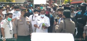 Aksi Warga Karduluk di Depan Kantor DPMD Kabupaten Sumenep