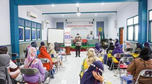 Satlantas Polres Gresik Sosialisasikan Edukasi Safety Riding Kepada Orang tua dan Guru