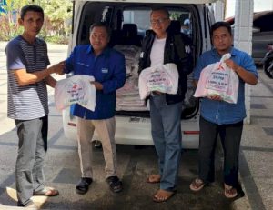 Peduli Sesama di Masa Pandemi dan Momentum HUT RI ke 76, H.Samwil Bagikan 1200 Sak Beras