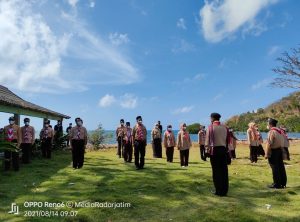 Apel Pagi Hari Pramuka Digelar Kwaran Kecamatan Sangkapura di Tanjung Anyar