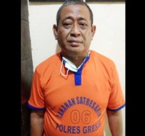 Mantan Anggota DPRD, Imron Zuhdi Tersangka Penipuaan, Disel di Polres Gresik