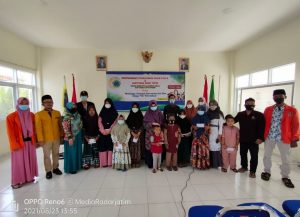 Dalam Momentum Peringatan Tahun Baru Islam 1443.H, DEMA STIT Raden Santri Santuni Anak Yatim