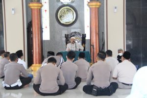 Polrestabes Surabaya Gelar Binrohtal