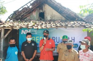 NH.Zakatkita Peduli Sesama di Masa Pandemi, Giat Bedah Rumah Produktif di Balongpanggang
