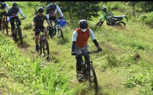 *Jaga Imunitas Pangdam V/Brawijaya Laksanakan Gowes Bersama Dandim 0825