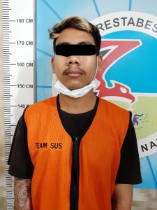 Tersangka RA, Pengedar Pil Koplo Mulyorejo Ditangkap  Timsus Satnarkoba Polrestabes Surabaya