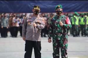 Dalam Rangka Pengamanan VVIP Kunjungan Kerja Presiden RI ke JIIPE, Polres Gresik Ikuti Apel Gelar Pasukan