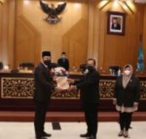 Pemkot Surabaya Genjot Penuntasan Pandemi dan Pemulihan Ekonomi