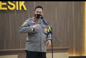 Tips Kapolres Gresik AKBP Mochammad Nur Aziz, Bagi Pengendara Saat Musim Hujan