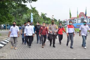 Temui Aksi Demo Buruh, Bupati vGUS YANI Sepakat Sampaikan  Aspirasi  Buruh  ke Gubernur