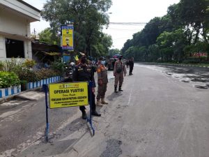 Operasi Yustisi, Satpol PP Asemrowo Tindak 25 Pelanggar