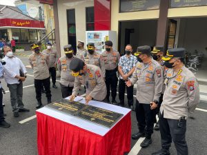 Inovasi Pelayanan, Kapolda Jatim Resmikan Gedung Command Center dan SPKT Polres Jember