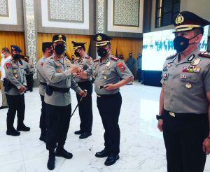 Kapolda Jatim Pimpin Upacara Kenaikan Pangkat 4008 Personel Polda Jatim