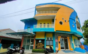 2-tahun-beroperasi-klinik-asyifa-medika-Tidak Ada SIP-alias-bodong-ini-tanggapan-dprd-kabupaten-gresik