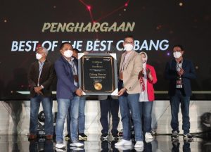 Bank Jatim Cabang Bawean Borong Tiga Penghargaan dari Bank Jatim Pusat