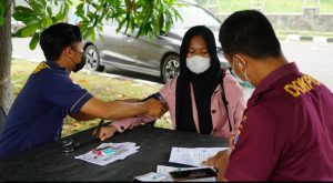 Permudah Warga Vaksinasi, Bus Gerai Vaksin Polres Gresik Standby  Layani Vaksinasi di GKB