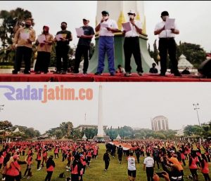 Kepala BNNP Jatim Dan BNNK Surabaya Pimpin Deklarasi “WANI LAWAN NARKOBA” Di Tugu Pahlawan