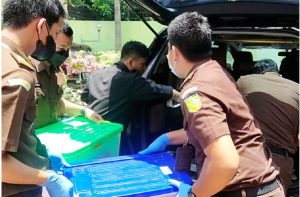 Kejari Situbondo Sita 5 Box Dokumen dari Ruang DLH, Ada Rekayasa UKL-UPL PEN 249 Miliar