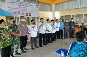 DPRD Gresik Wongso Negoro Hadiri Prosesi Pengambilan Nomor Urut Cakades di Tiga Desa Secara Bergantian