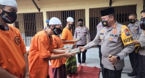 Tingkatkan Keimanan, Tahanan Polres Blitar Kota Ikuti Pesantren Ramadhan