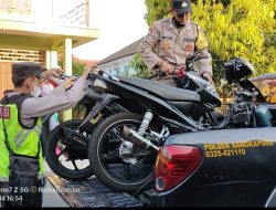 Polsek Sangkapura Polres Gresik Menggelar Patroli Penertiban Knalpot Blong