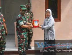 Kodim 0817 Gresik Resmi Serahkan Hasil Karbak TNI Kepada SMK Dharma Wanita Gresik