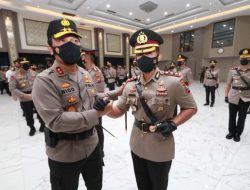 Kapolda Jatim Resmi Lantik Dirlantas dan Karumkit Bhayangkara Tk.II Jatim serta 12 Kapolres Jajaran