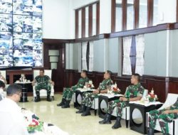 Bangun Sinergisitas, Danrem 084/Bhaskara Jaya Jalin Silaturahmi dengan Walikota Surabaya