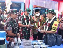 Bupati Sidoarjo Bersama Asintel Kasad Mayjen TNI Dedi Solihin Tinjau TMMD 2022 di Desa Rejeni, Krembung