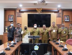 Staf Ahli APKASI Gelar Pertemuan Dengan Bupati Gus Yani, Tawarkan Kerjasama Dibidang Pengembangan Mutu Pendidikan Bagi Tenaga Pendidik