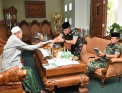 Jalin Silaturahmi, Pangdam V/Brawijaya  Kunjungi Ponpes Progresif Bumi Sholawat