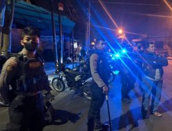 Antisipasi Kriminal Dan Balap Liar, Puluhan Personel Polres Gresik Gelar Patroli Sekala Besar
